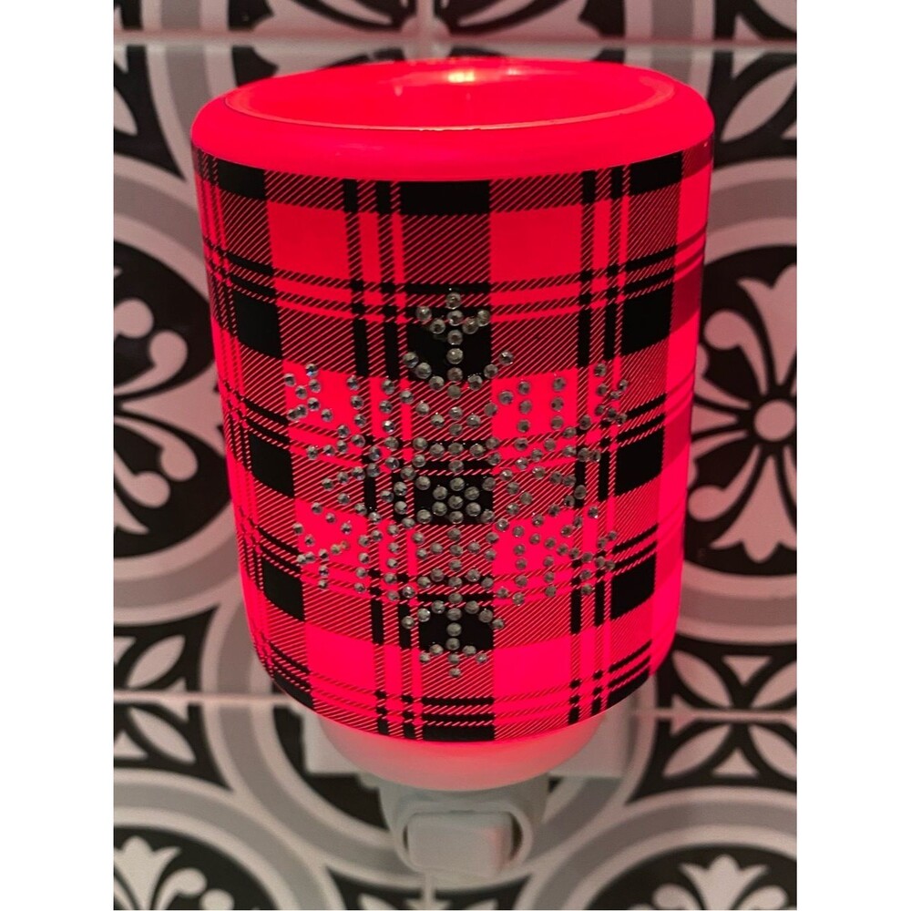 Scentsy Frosted Flannel Mini Wall Warmer Red Black Buffalo Plaid Never Used